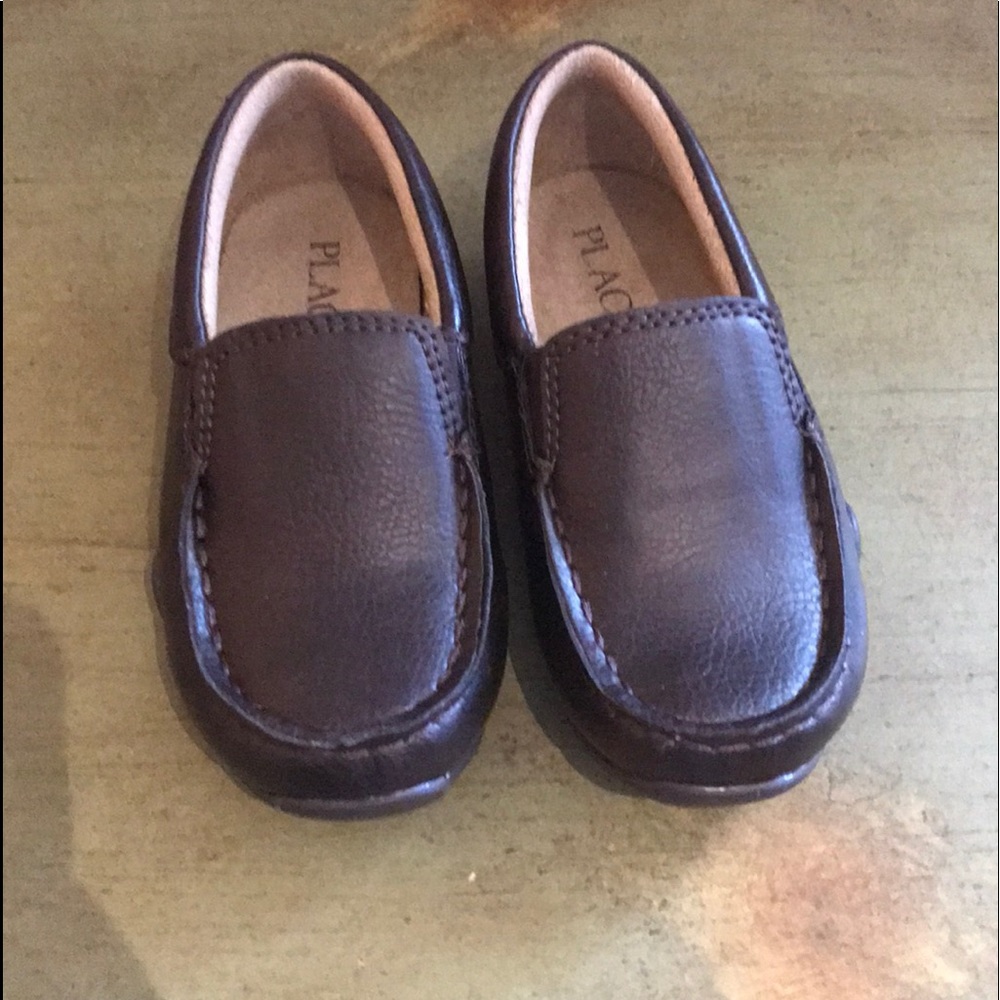 Children’s place size 7 shoes never used!